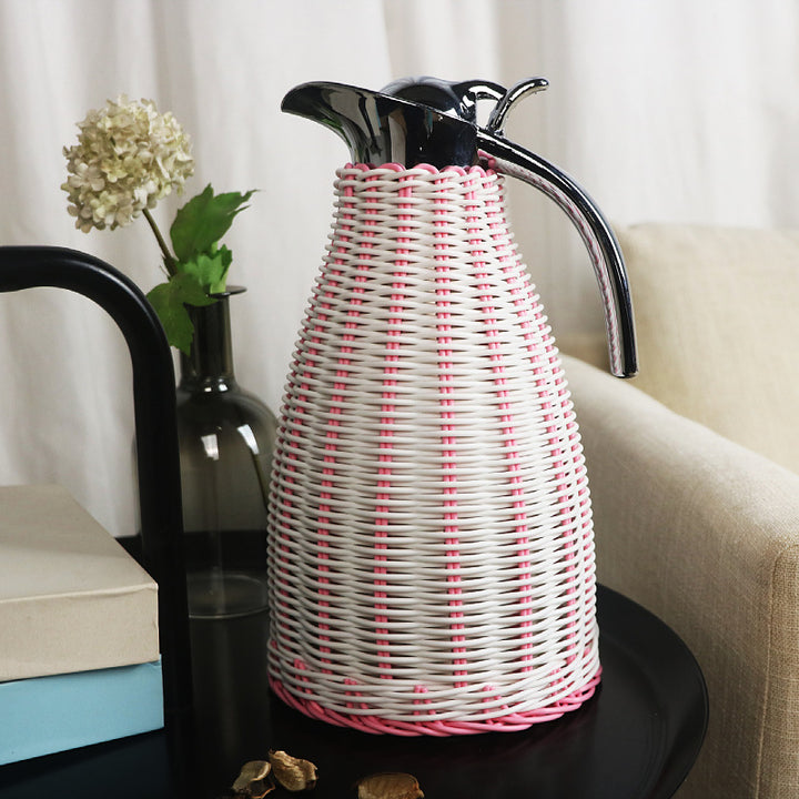 Stilvolle Wasserkaraffe mit geflochtenem Design Karnz