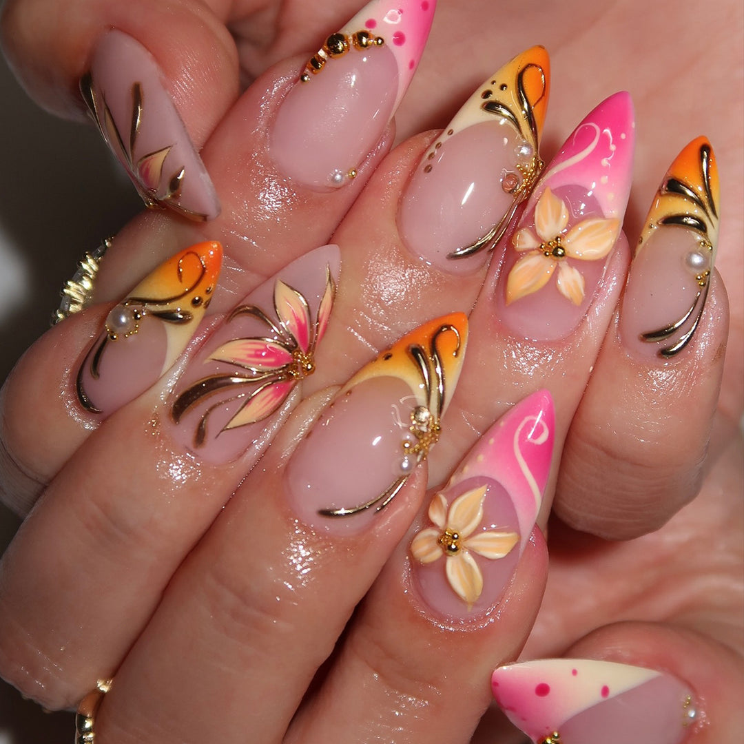 Hochwertige florale Nagelkunstverlängerungen Karnz