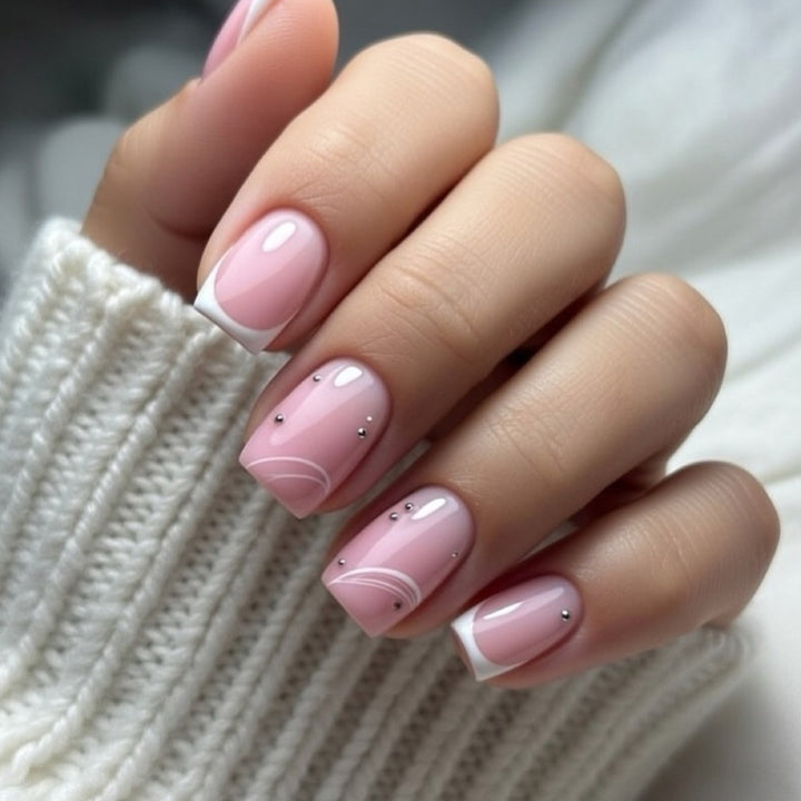Elegantes Nageldesign Karnz