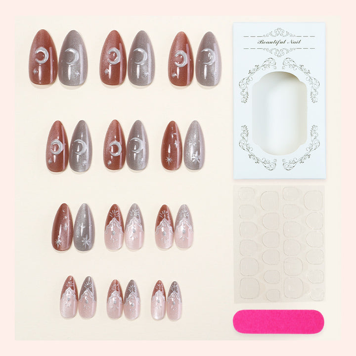 Dekoratives Press-On-Nagelset mit einzigartigen himmlischen Designs Karnz