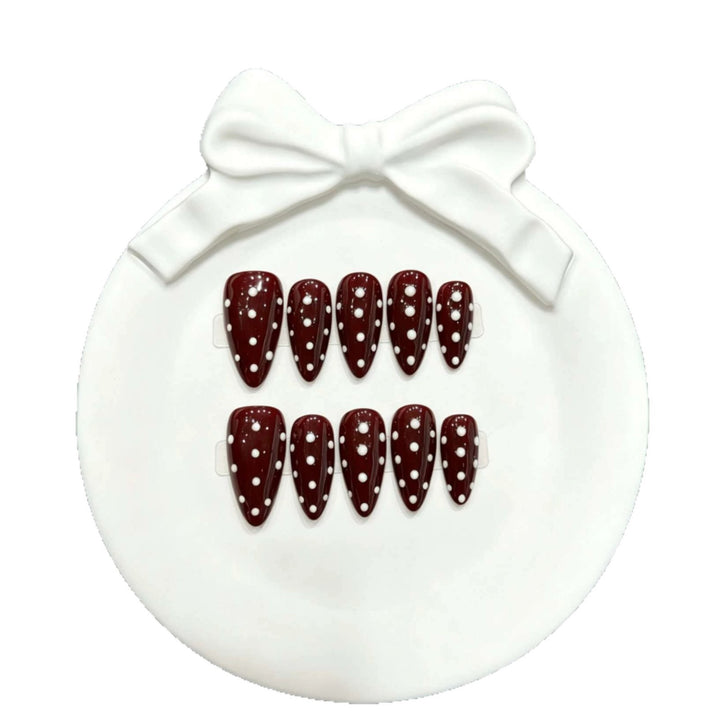 Stylisches Polka-Dot Press-On-Nagelset
