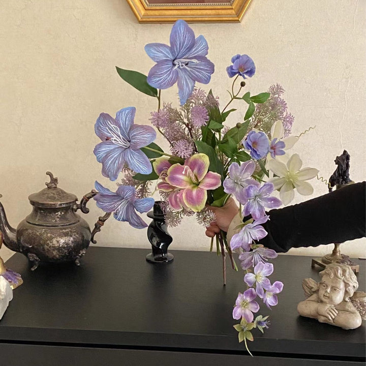 Künstlicher Blumenstrauß mit feinen, realistischen Blüten Karnz