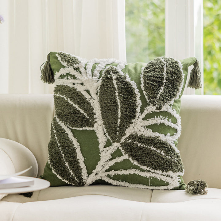 Quadratischer Kissenbezug mit reliefiertem Blatt‑Tufting und Chenille‑Applikation Karnz