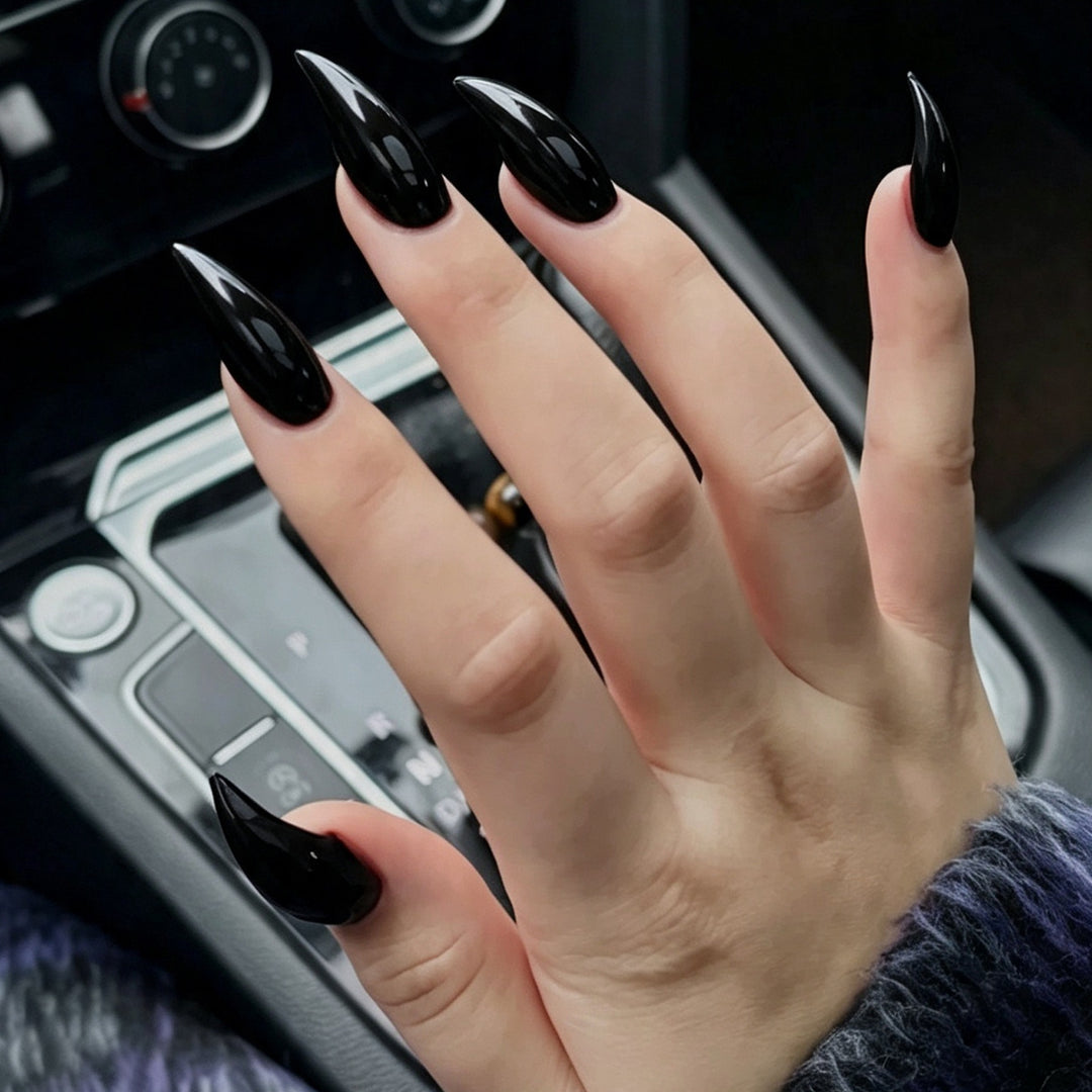 Sleek Stiletto Nagelvergrößerungen Karnz
