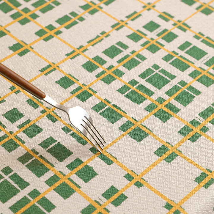 Rechteckige beschichtete Tischdecke mit kariertem Plaid‑Muster und wasserabweisender Oberfläche Karnz