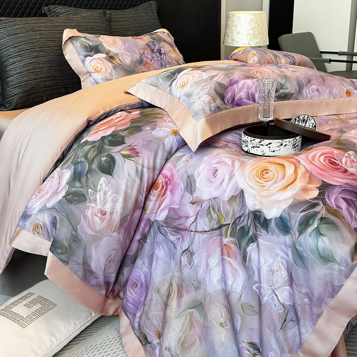 Luxuriöses Satin-Bettwäscheset mit Rosenmuster und seidig-glänzender Oberfläche