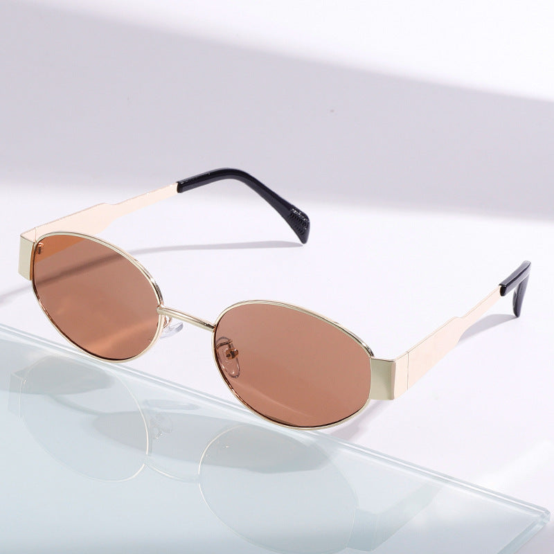 Damen designorientierte modische Sonnenbrille Karnz