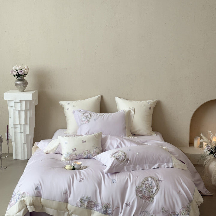Luxuriöses Satin-Bettwäscheset mit floraler Stickerei
