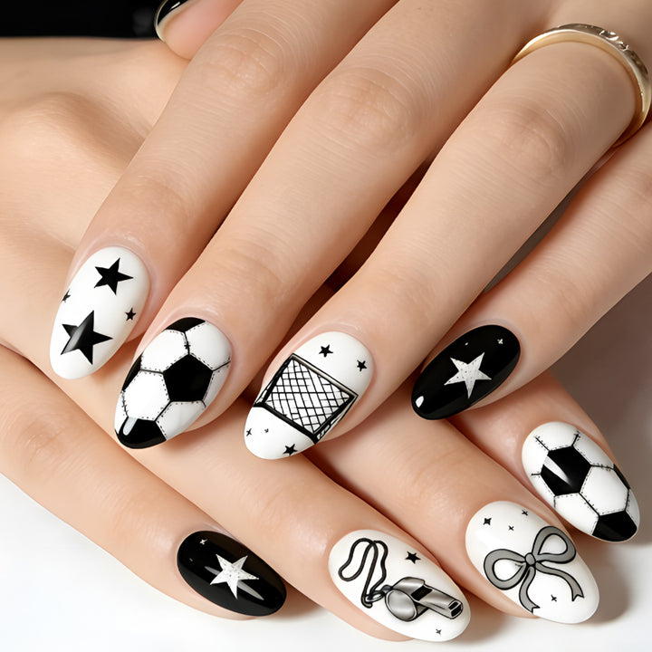 Sportliche Animierte Nagelkunst Karnz