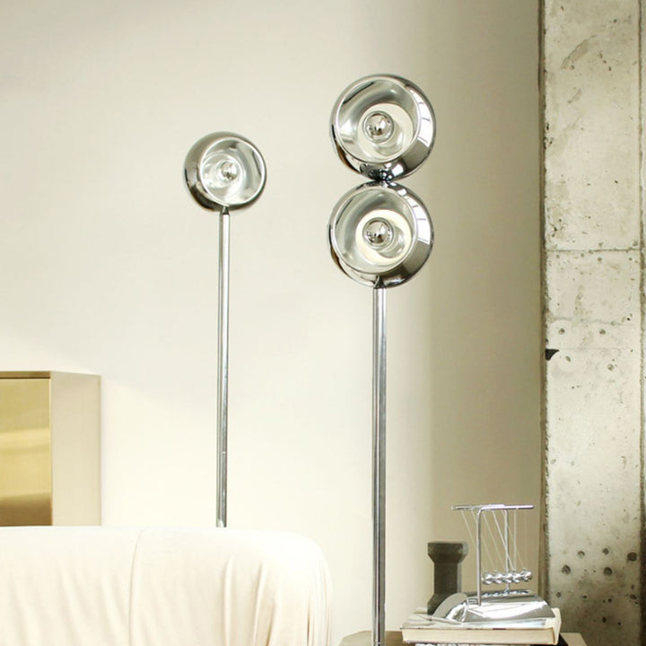 Stilvolle moderne Stehlampe mit Mehrfachlampendesign