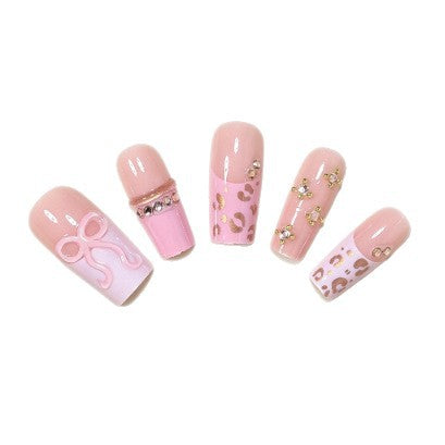 Schmucke Press-On Nagelspitzen Kollektion Karnz