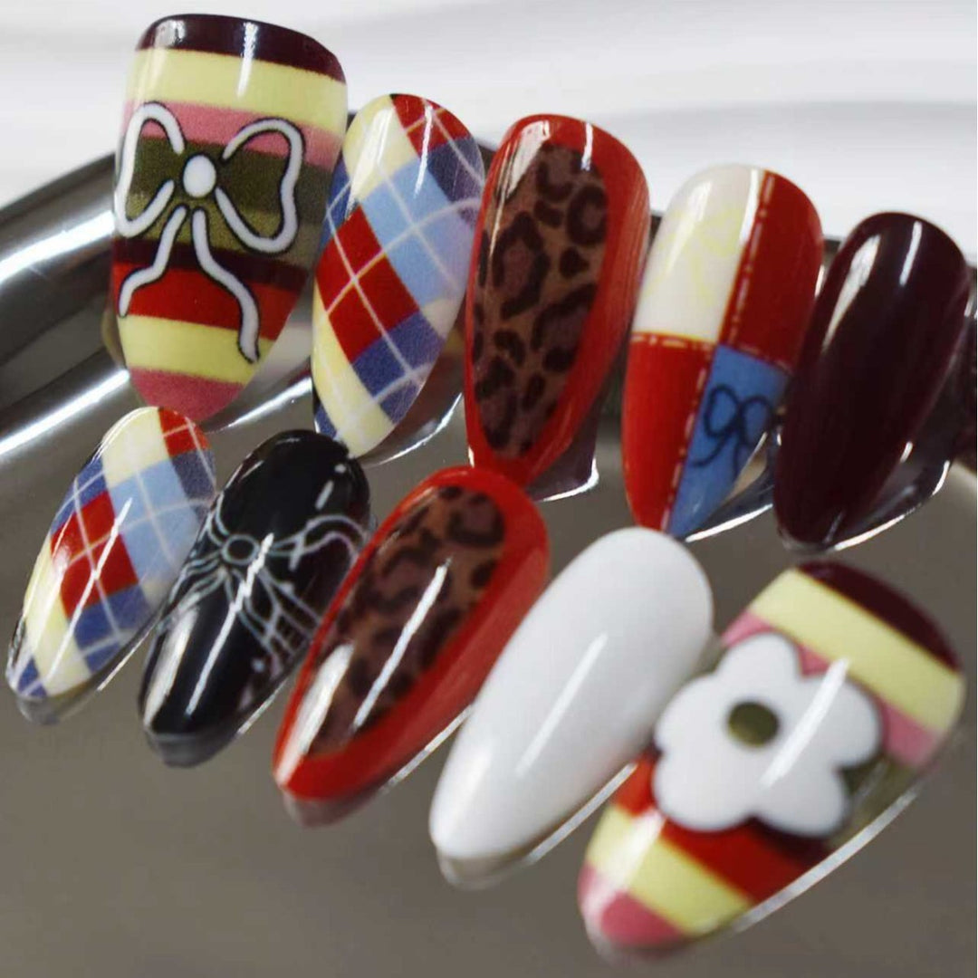 Künstlerische Nagelkunst Karnz