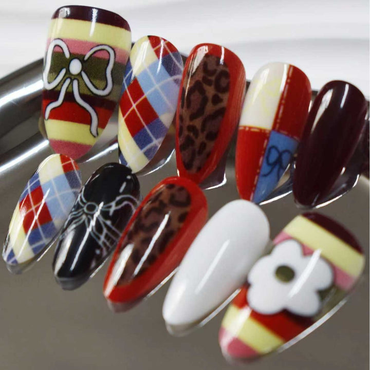 Künstlerische Nagelkunst Karnz