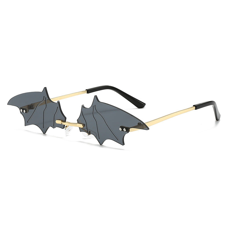 Damen kreative und auffällige Sonnenbrille mit Bat-Design Karnz