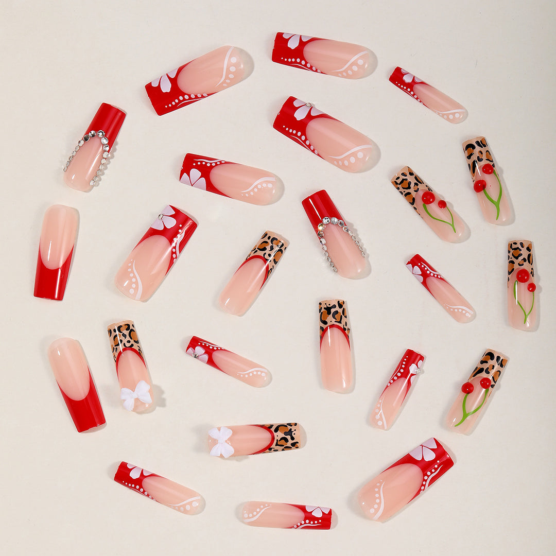 Dekorative Stiletto Nagelkunst Karnz