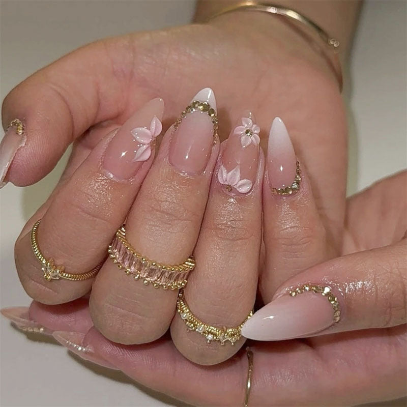 Blumenverzierte Press-On Nagelkunstset