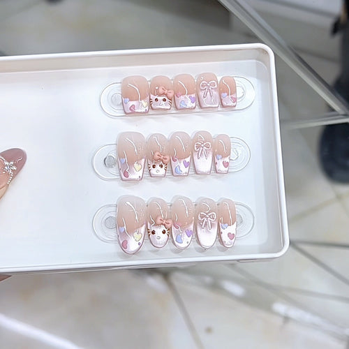 Themen Dekorative Press-On Nagelset Karnz