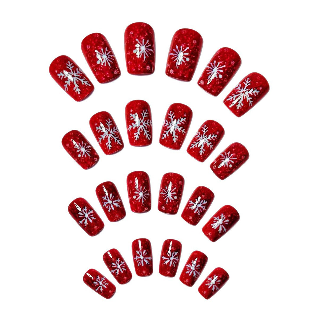 Kreative Nagelkunst mit Festlichem Schneeflocken-Design Karnz