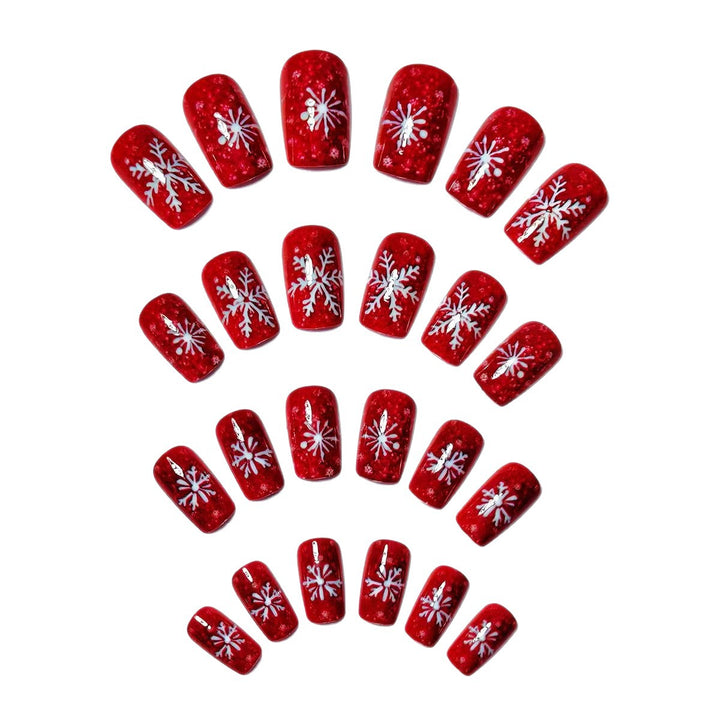 Kreative Nagelkunst mit Festlichem Schneeflocken-Design Karnz