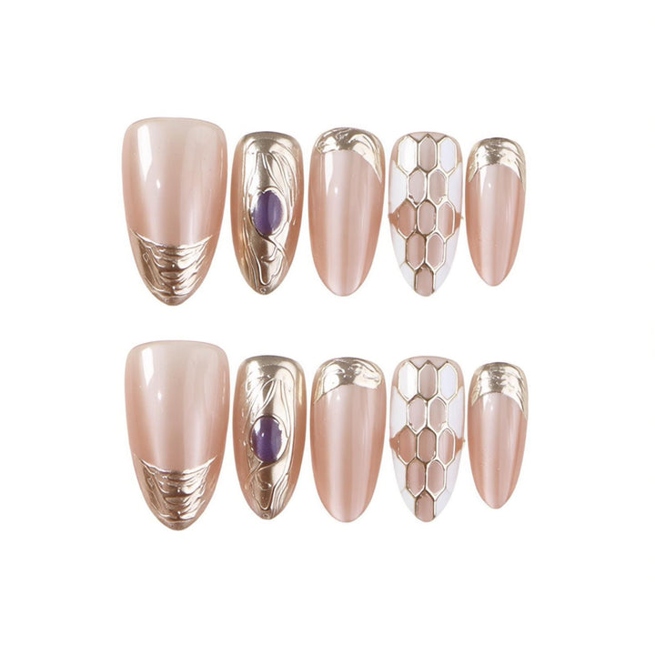 Luxuriöses dekoratives Press-On-Nagelset Karnz