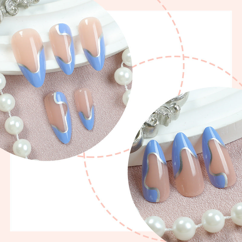 Künstlerisches Press-On Nagelset mit modernem abstraktem Design Karnz