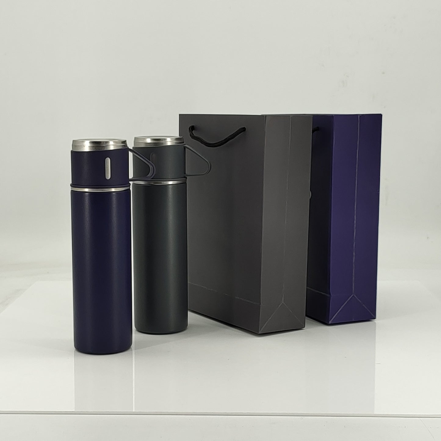 Damen Isolierflasche mit integrierten Tassen Karnz