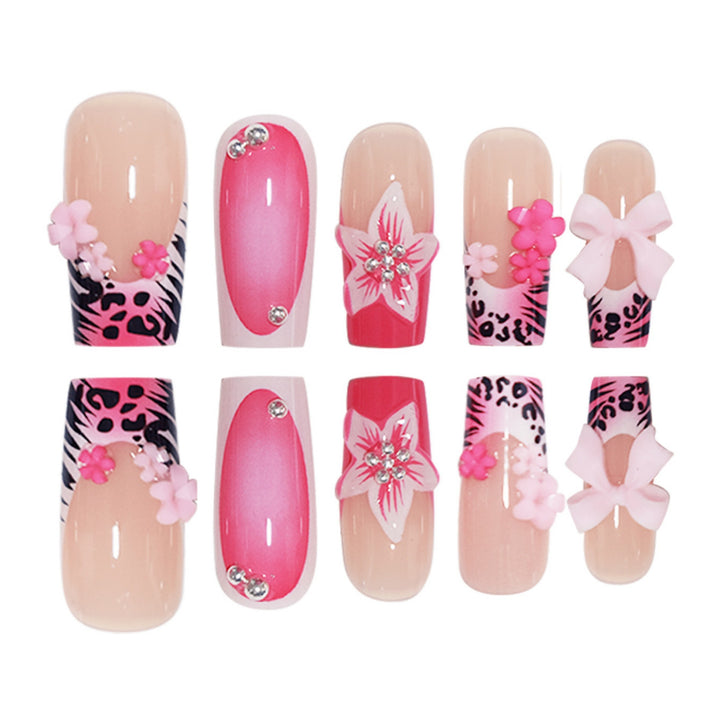 Floral Elegante Press-On Nagelverlängerungen Karnz