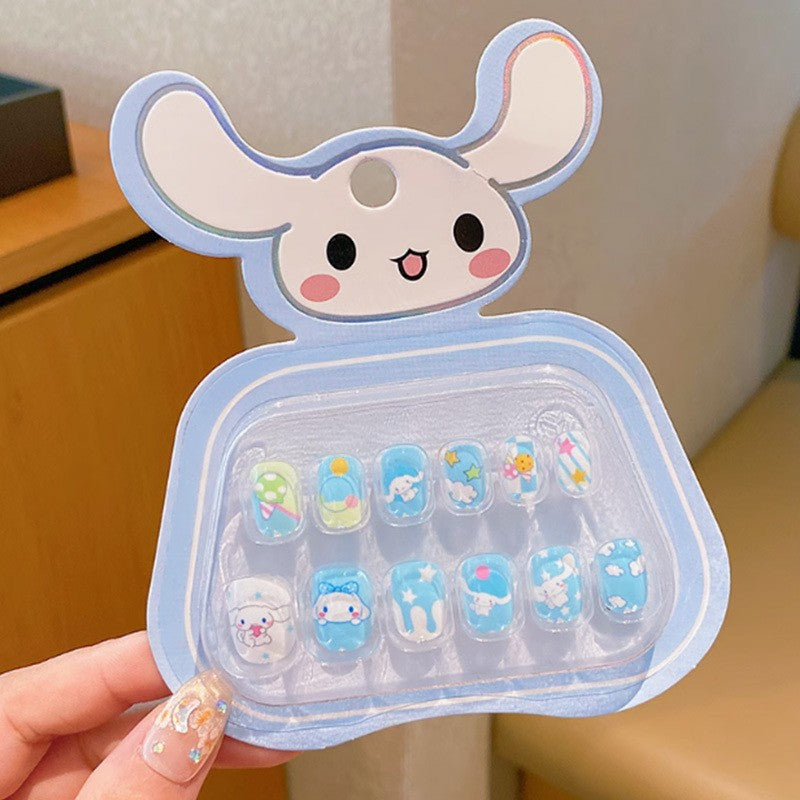 Kunstnägel mit Süßem Tierdesign Karnz
