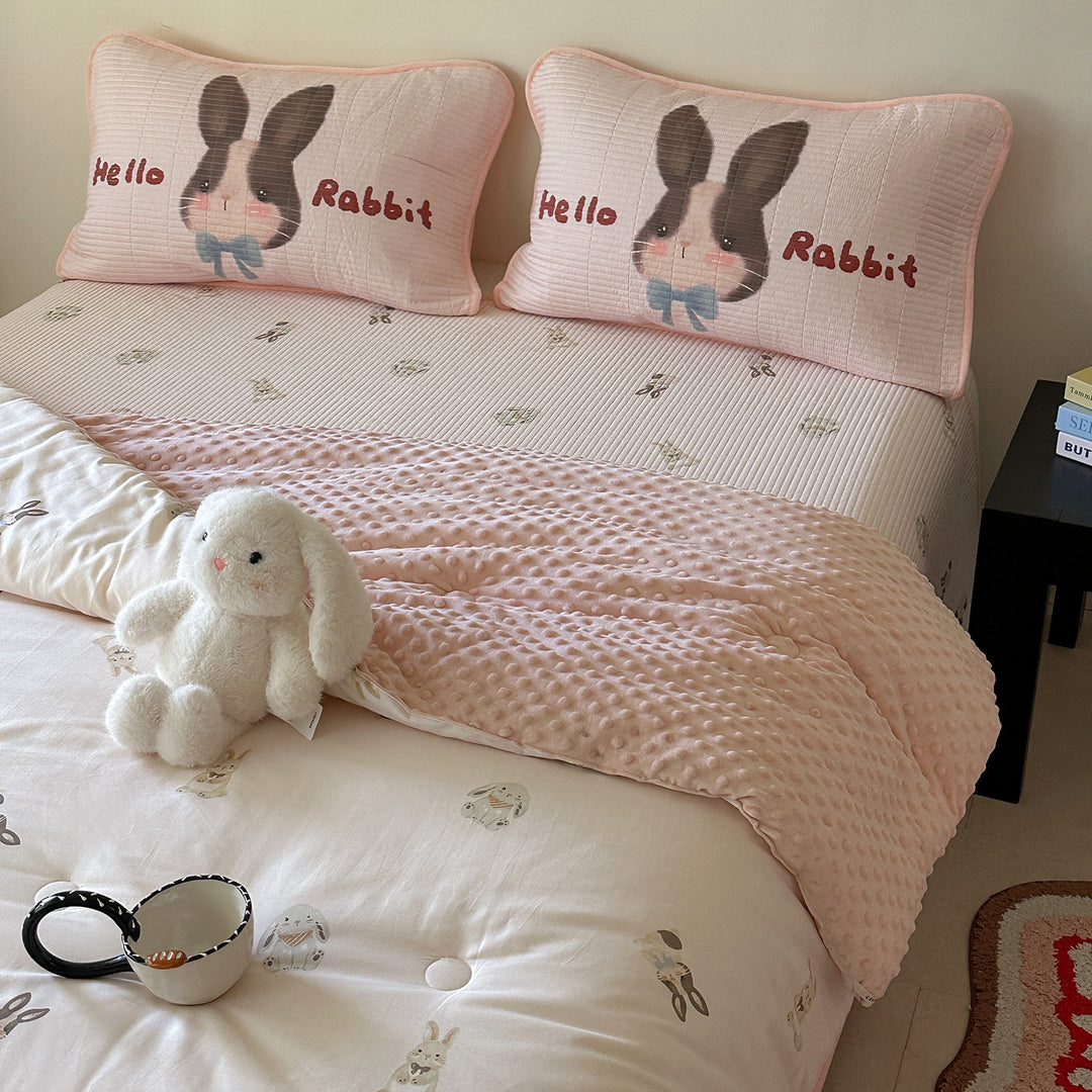 Kinderbett-Set mit gesteppter Kopfkissen-Garnitur, Matratzenauflage und Minky-Kuscheldecke