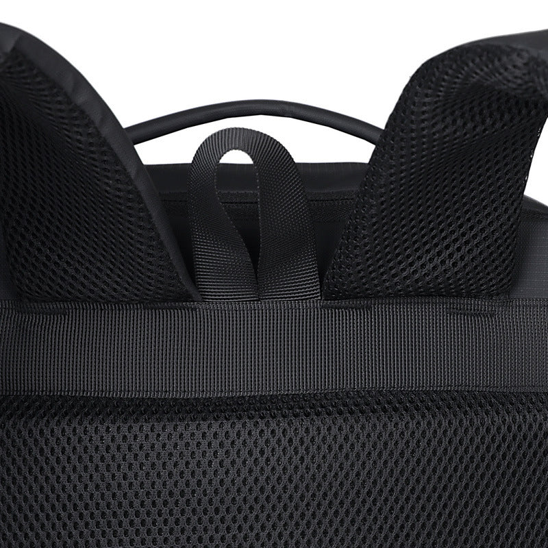 Vielseitiger Reiserrucksack Karnz