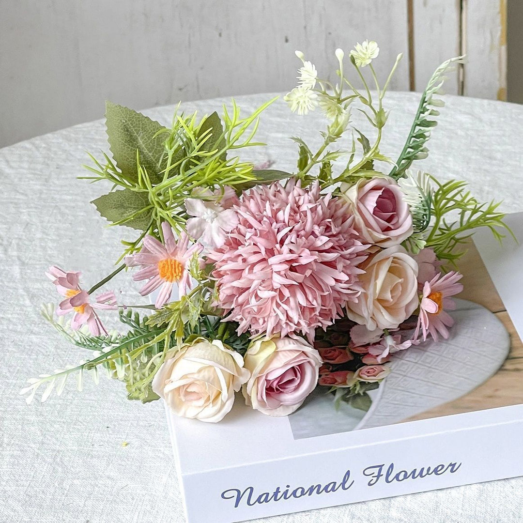 Premium Künstliches Blumenstrauß Arrangement
