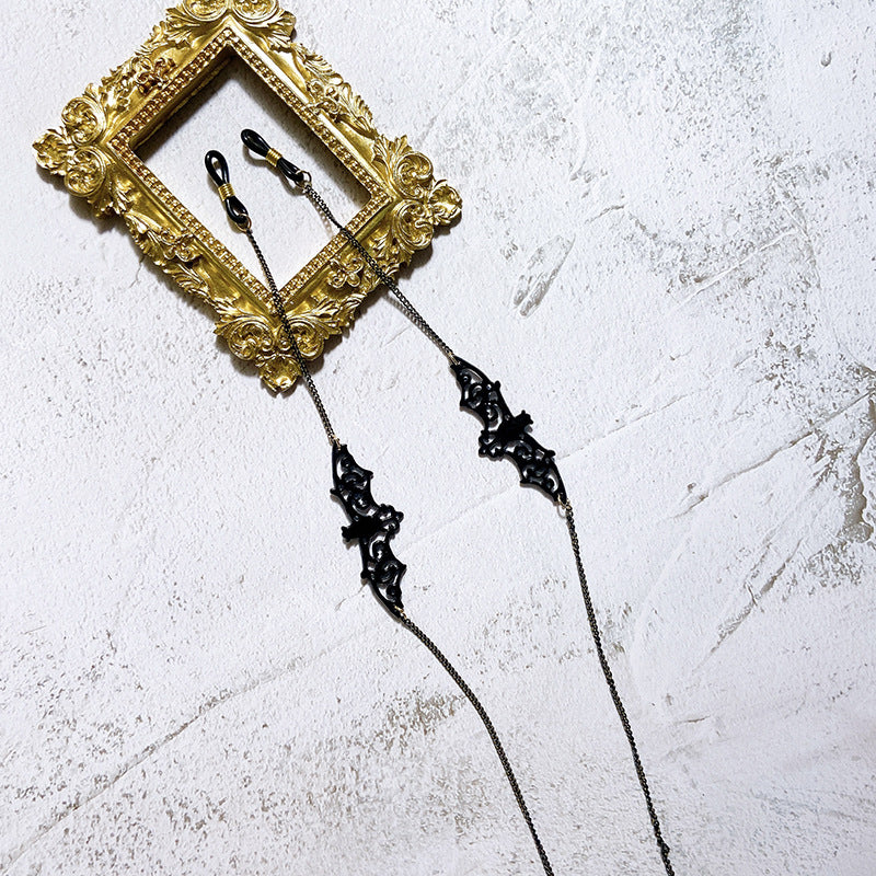 Schmuckhalterkette mit Filigranen Details Karnz