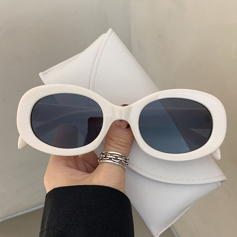 Damen modische Sonnenbrille im eleganten Ovaldesign mit robustem Rahmen Karnz