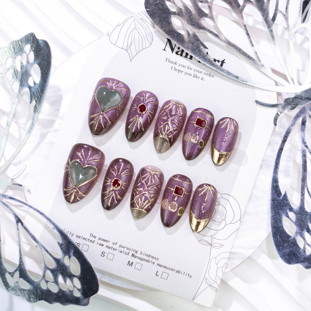 Dekoratives Handwerkliches Press-On Nagelset