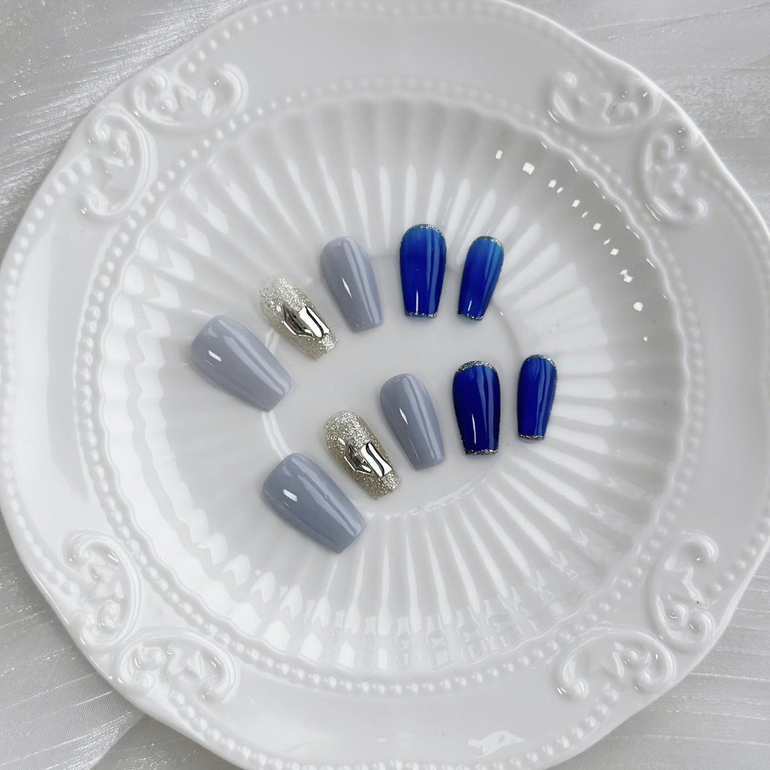 Elegantes Press-On-Nageldesign-Set mit Strass und Farbverlaufseffekt