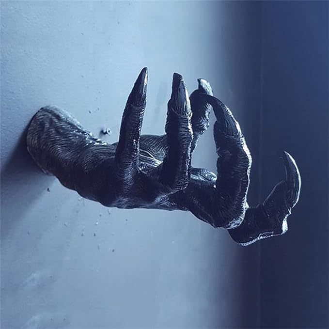 Gothic Decor Hand Figurine Karnz