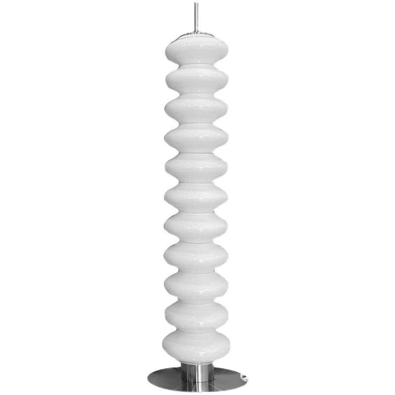 Skulpturale Stehlampe