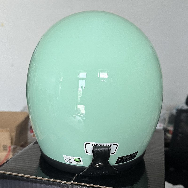 Klassischer Cruiser Motorrad Sicherheitshelm Karnz