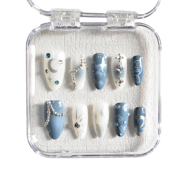 Künstlerisches Nageldesign Karnz