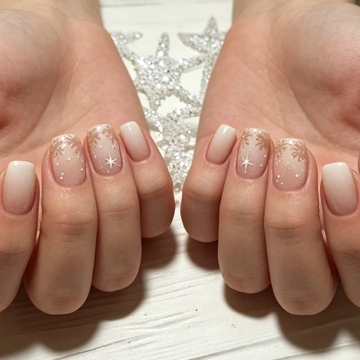 Elegante Frosted Winter Nagelkunst Verbesserungen Karnz