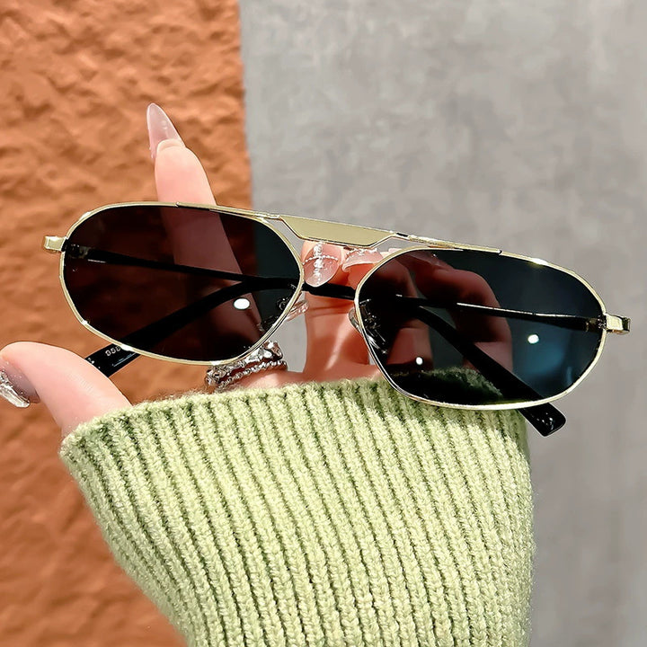 Damen modische Sonnenbrille im eleganten Polygon-Design Karnz
