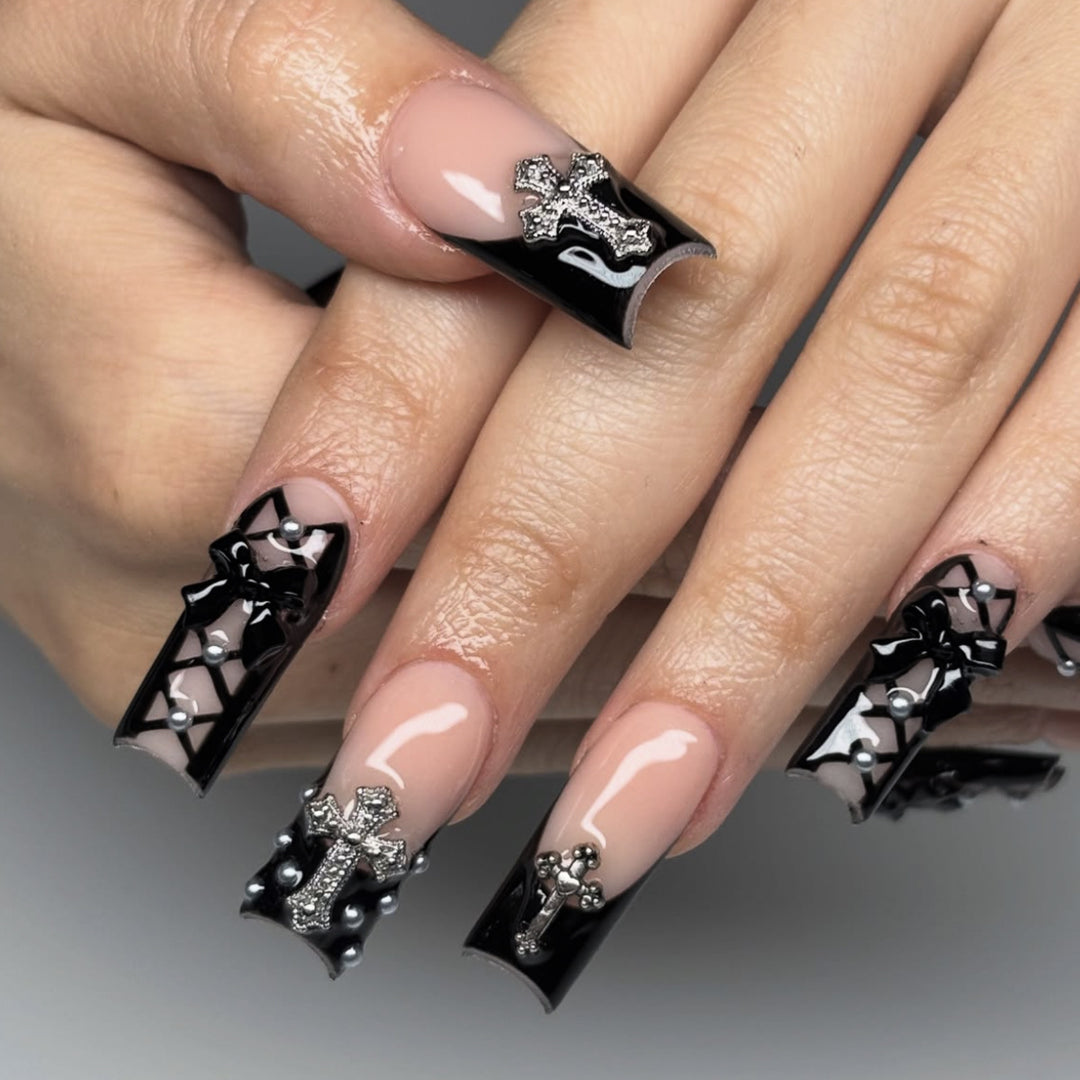 Gothic Eleganz Lange Nagelkunst Verlängerungen Karnz