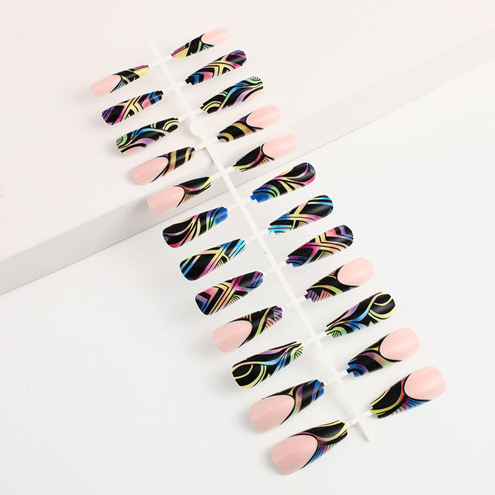 Künstliche Nagelspitzen mit buntem Abstract-Design Karnz