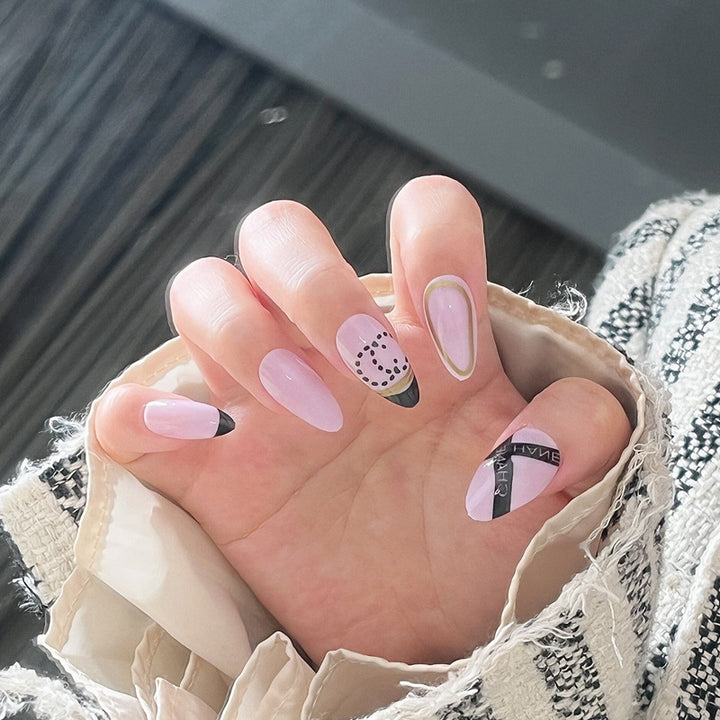 Glamouröse Glitzer-Stiletto Press-On Nägel Karnz
