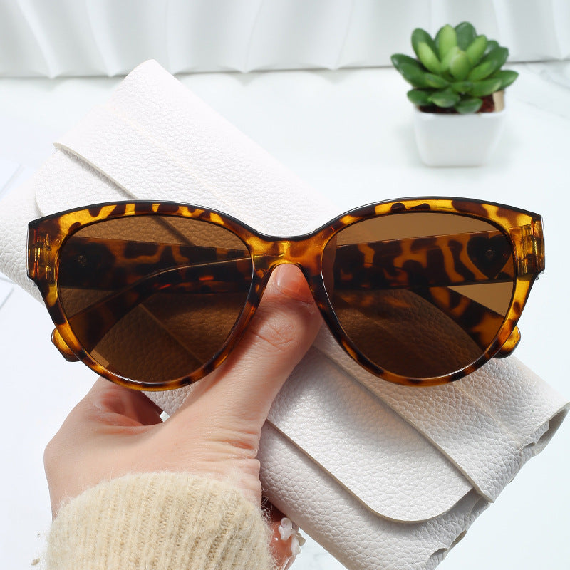 Damen Cat-Eye Sonnenbrille mit luxuriösem Leopardenmuster und charmanten Details Karnz