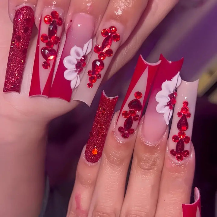 Glamouröse 3D Blumennagelverzierung Karnz