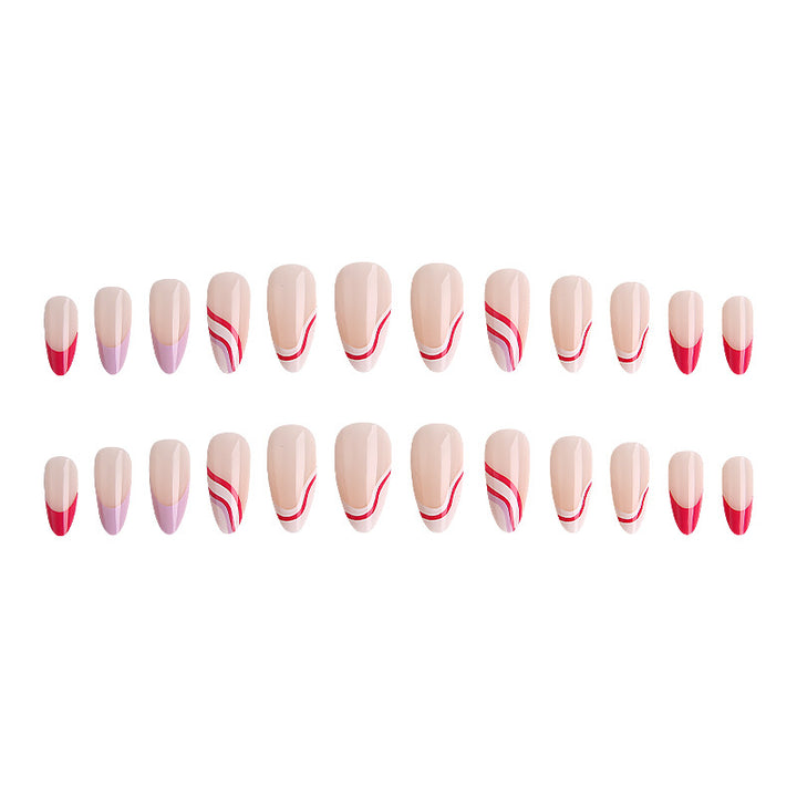 Kreative Nagelspitzen mit Farbverlauf Karnz