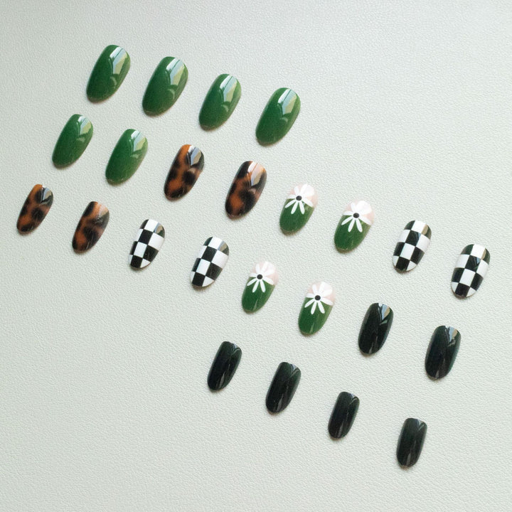Künstlerisches abstraktes Nageldesign