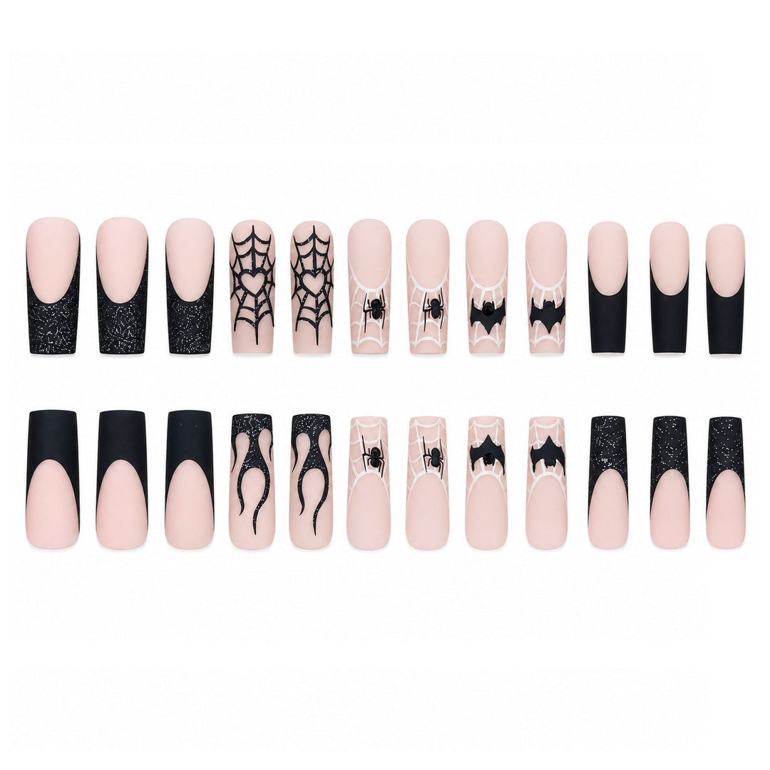 Künstlerische Nagelkunst Karnz