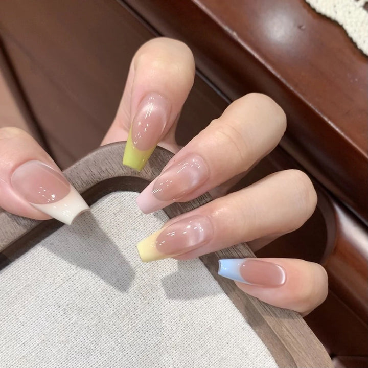 Ombre Französische Tip Press-On Nägel Karnz